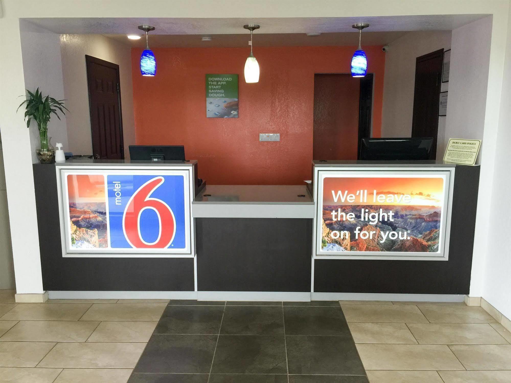Days Inn By Wyndham Oklahoma City Nw Expressway Warr Acres Kültér fotó