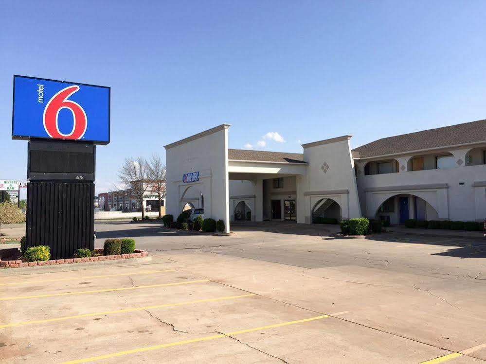 Days Inn By Wyndham Oklahoma City Nw Expressway Warr Acres Kültér fotó